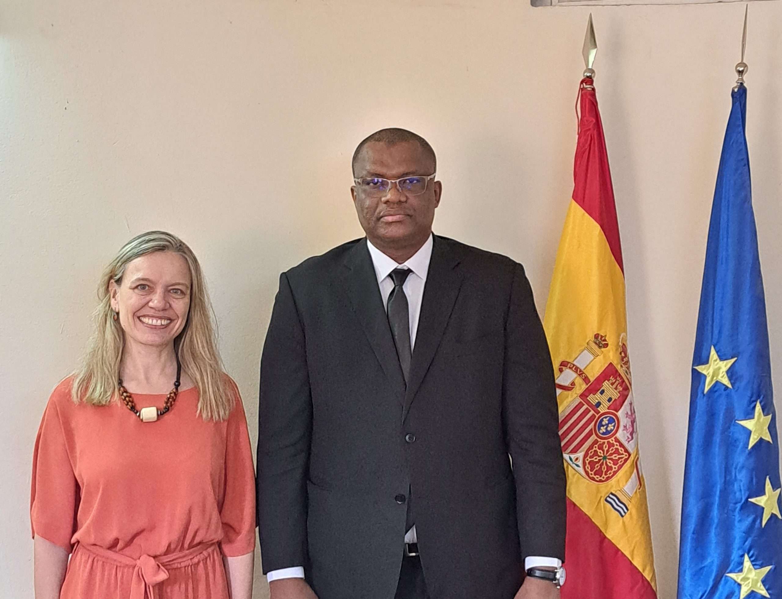 Le Secrétaire Exécutif de la CCRS reçu par l’Ambassadrice d’Espagne dans le cadre de son agenda de prise de contact avec les représentations des institutions bilatérales et multilatérales au Niger.
