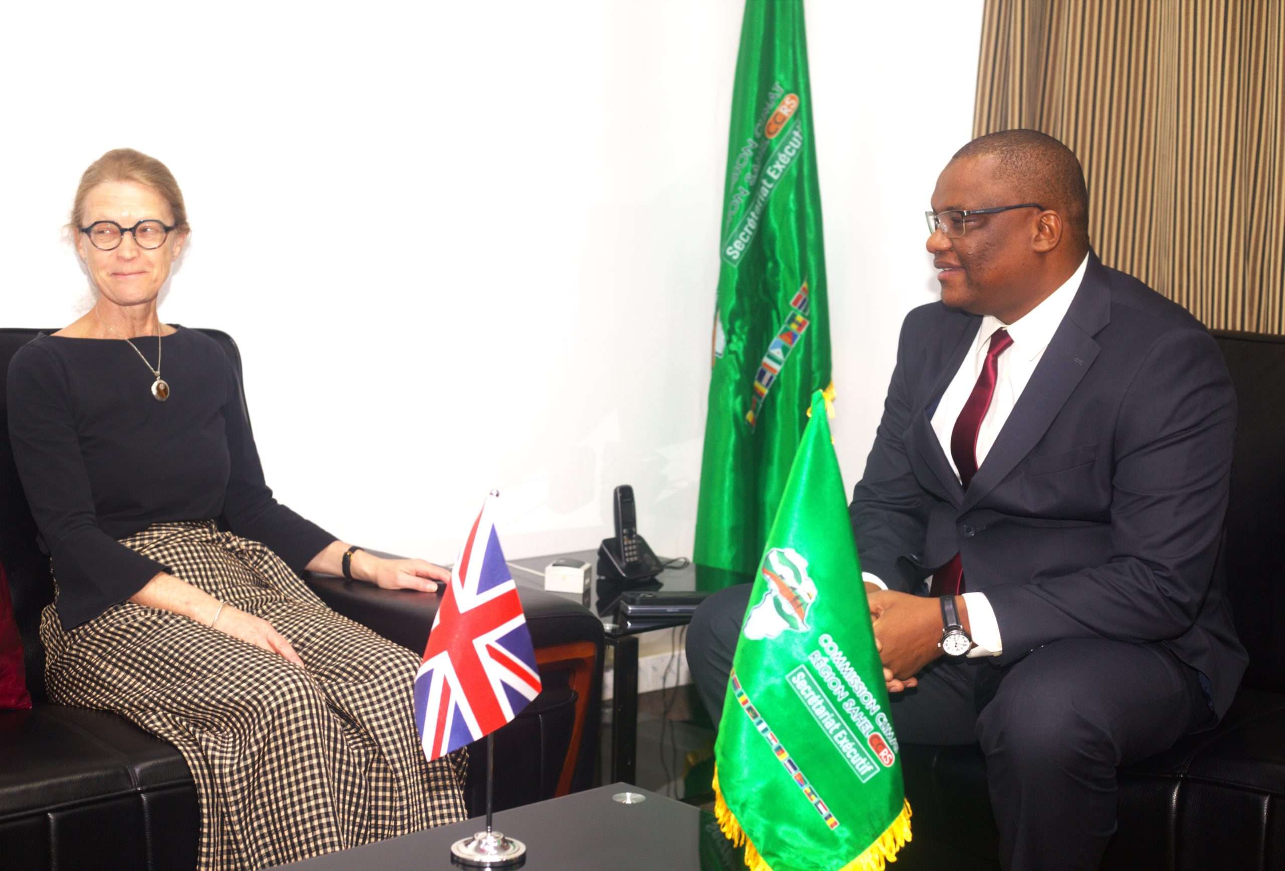 Le Secrétaire Exécutif de la CCRS reçoit l’Ambassadrice du Royaume Uni au Niger